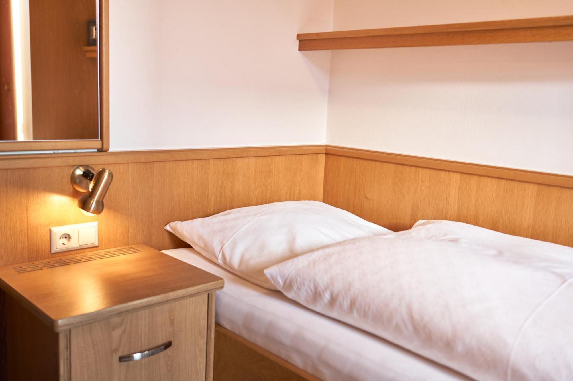 Pension Vier Jahreszeiten Saalbach-Hinterglemm Exterior foto